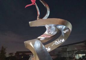 不锈钢雕塑